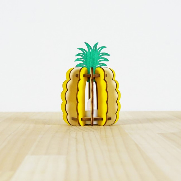 「パイナップル」木製ミニランプ 1枚目の画像