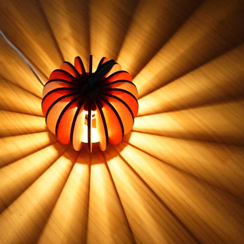 木製フロアランプ「りんご（チェリーレッド）」 ｜ナチュラル照明