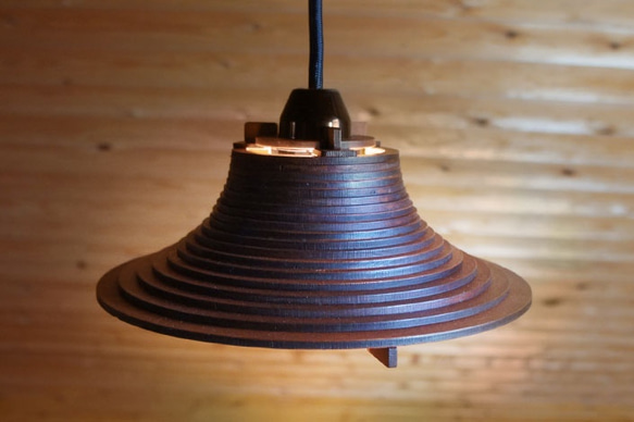 「スモールハット」（チョコレートブラウン）木製ペンダントライト 照明　インテリア 2枚目の画像