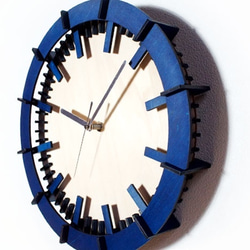 「モダン」 (ネイビーブルー）木製掛け時計 3枚目の画像