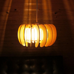 「かぼちゃ」木製ペンダントライト  照明　インテリア 3枚目の画像