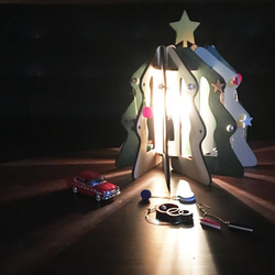 「クリスマスツリー」木製フロアランプ 照明　インテリア 1枚目の画像