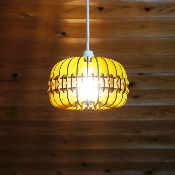 「マカロン（チョコバナナ）」木製ペンダントライト 照明　インテリア 1枚目の画像