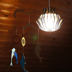 「イルカ」木製ペンダントライト　照明　インテリア 5枚目の画像