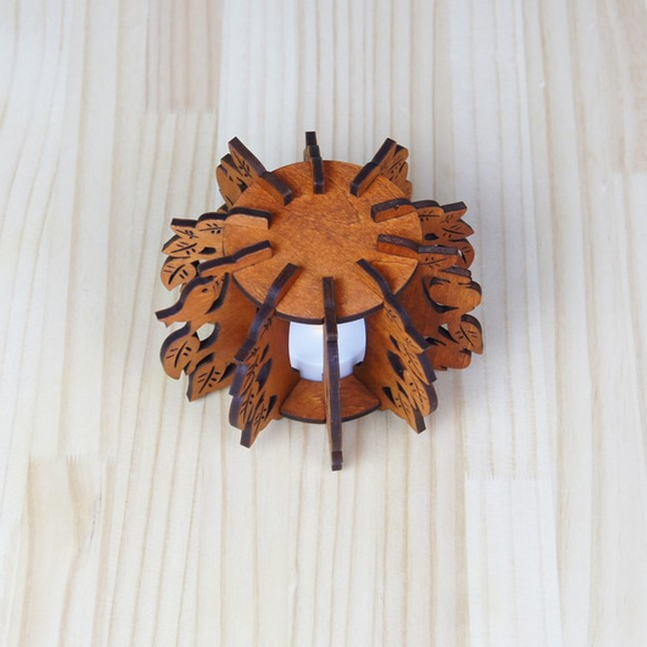 「森のこもれび」木製ミニランプ 2枚目の画像