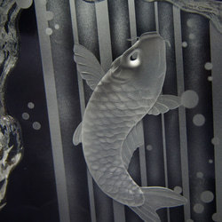 クリスタルガラスオブジェ「昇鯉（しょうり）」 2枚目の画像