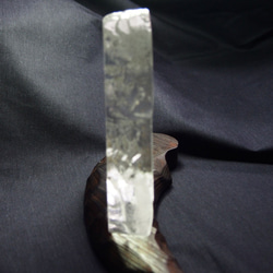 クリスタルガラスオブジェ「昇鯉（しょうり）」 5枚目の画像