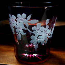 切子ロックグラス「金赤桜」 1枚目の画像
