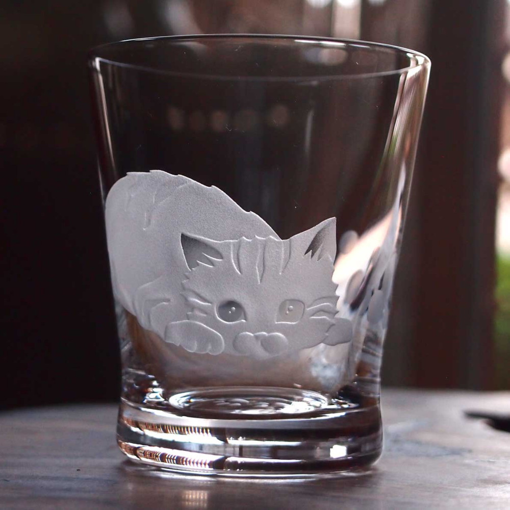 猫ロックグラス・マグカップ「様子見」