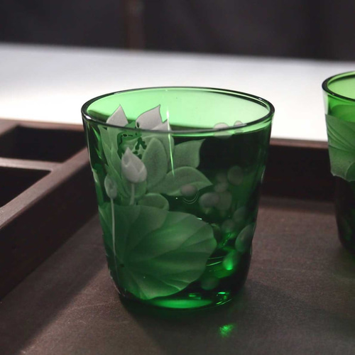 ぐい呑・ショットグラス「蓮の上」 おちょこ・ぐい呑み・徳利 自由工房