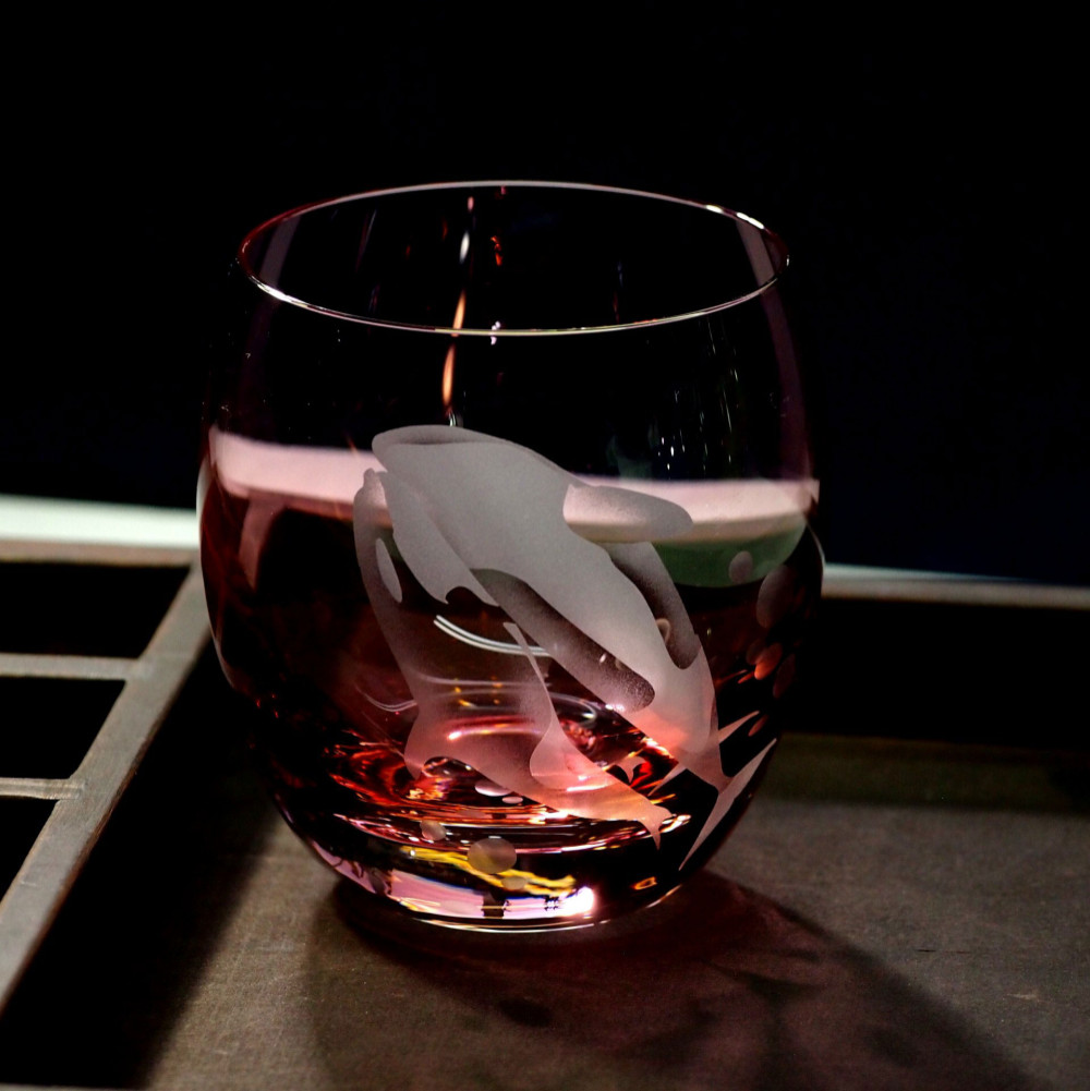 ロックグラス「恋するオルカ」ピンク