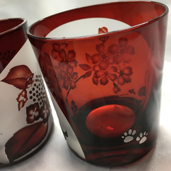 ペア猫ロックグラス「桜と紫陽花」銅赤 3枚目の画像