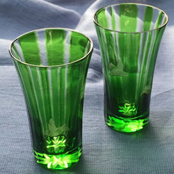 緑の冷酒杯「竹に雀」 3枚目の画像