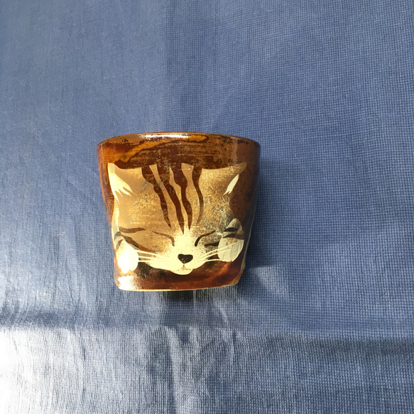 自作陶器シリーズ「眠り猫の焼酎カップ」 4枚目の画像