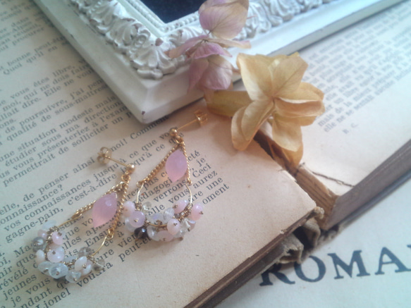 Pink　 Chalcedony　*　シャンデリアピアス 3枚目の画像