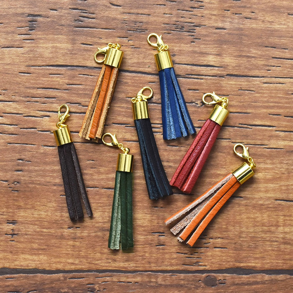 いちごパフェ☆様✨ハンドメイドタッセルチャーム約１2×5cm N いちごパフェ様✨専用ハンドメイドタッセルチャーム約12×5cm I