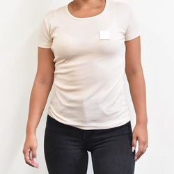 【在庫限りのビッグセール】レディース スリムフィット フライス Tシャツ レザータグ ナチュラル TA014 1枚目の画像