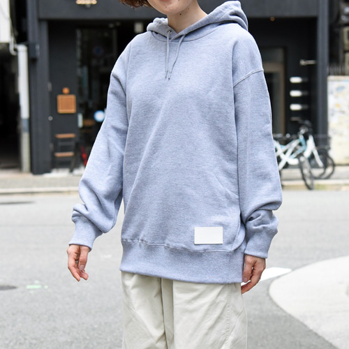 在庫限りの半額ビッグセール】ポケットレス ミドルパーカー パイル生地