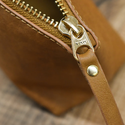 小袋，優質柔軟鞣革，大容量，筆袋，化妝包，真皮，巧克力色 HAK058 第6張的照片