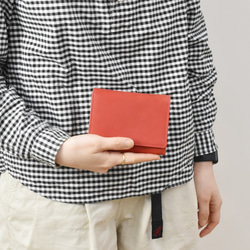 【在庫限りのビッグセール】 二つ折り財布 コンパクト 本革 薄い 手のひらサイズ スリム レッド HAW005 2枚目の画像