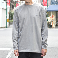 [已售完] 簡約素色長袖T卹大輪廓超大刺繡石灰色TA025 第3張的照片