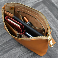 【小さくても大容量。4Wayマルチバッグ】栃木レザー クラッチバッグ メンズ キャメル JAB009 7枚目の画像