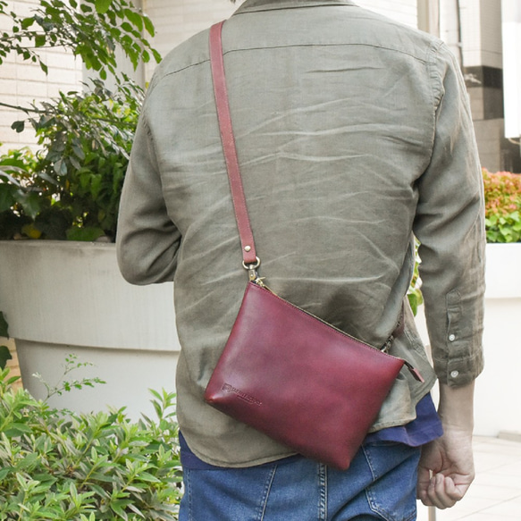 *【小而大容量。 4Way Multi Bag] 栃木皮革單肩包男士波爾多 JAB009 第2張的照片