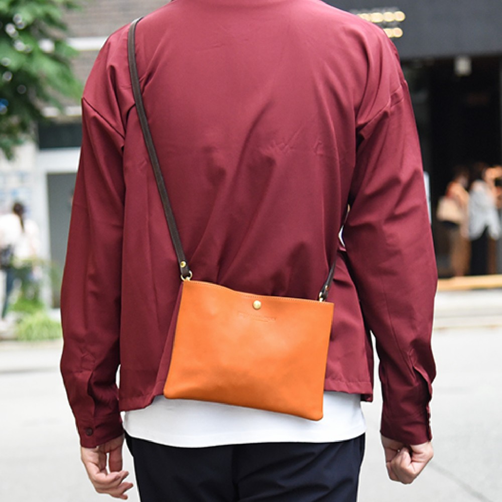 あんこ　グッチ ショルダーバッグ サコッシュ シマ レザー スウェード あんこ様専用 グッチ ショルダーバッグ サコッシュ シマ レザー