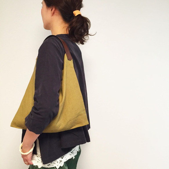 亞麻和皮革袋（S尺寸的赭黃色） 第1張的照片