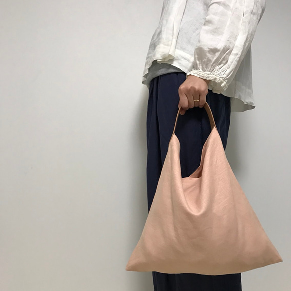リネンと革のバッグ（Sサイズ・サーモン) 2枚目の画像