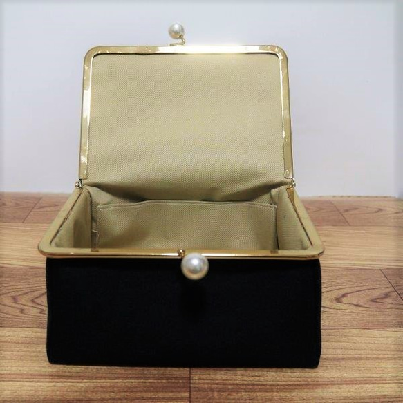 “國內免費送貨” Gamaguchi BOX袋（黑色x珍珠） 第3張的照片