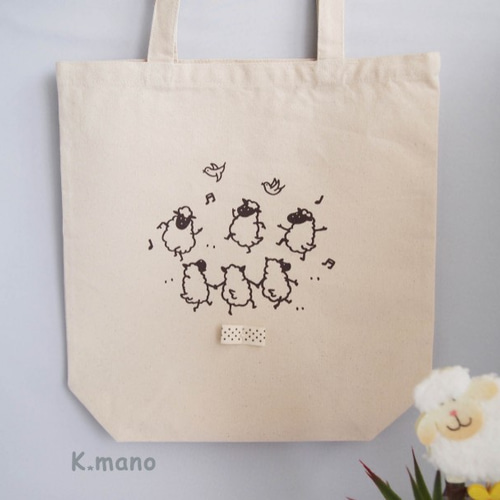 羊さんと踊ろう♪ﾄｰﾄﾊﾞｯｸﾞ✩Mｻｲｽﾞ✩ トートバッグ k*mano 通販｜Creema 