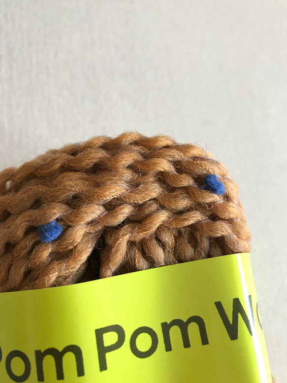 【Pom Pom Wool 】No. 3 キャメル×ブルー ポンポンウール ダルマ毛糸 手編み 極太 編物 4枚目の画像
