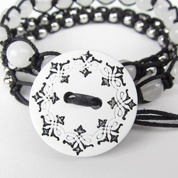 wrap bracelet (black ornament, white jade) 2枚目の画像