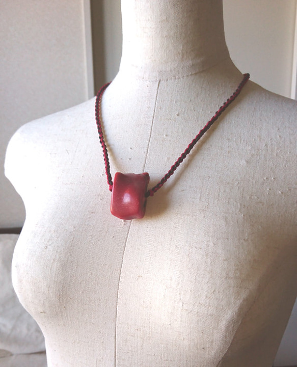 山さんごネックレス