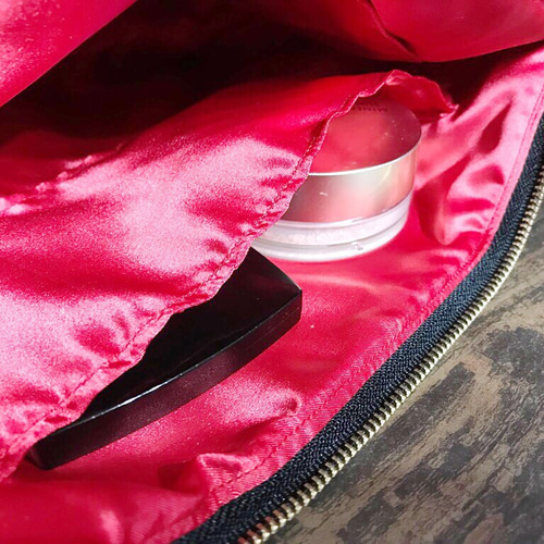 ☆ドット(水玉)×フェイクレザー裏地サテンレッド☆BIGマルチポーチ