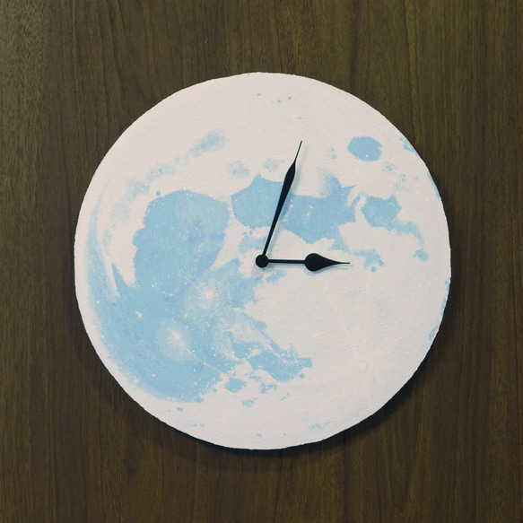 満月の壁掛け時計<blue> 1枚目の画像