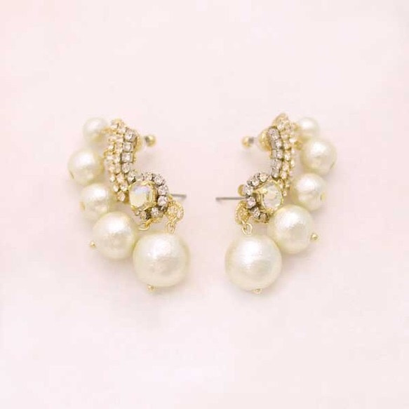 Pearl Fringe -green- pierce 1枚目の画像