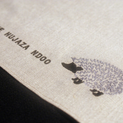 はりねずみ Hedgehog/リネンクロス～モダンで不思議な子～お洒落さんのお供に⁂送料無料⁂ 2枚目の画像