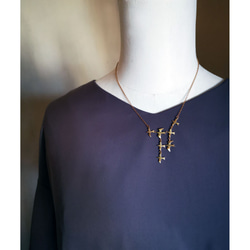 鳥の群れネックレス/黄金色～７羽が舞う　美しい鳥の旅立ち～ギフト＊自分へのご褒美に＊受注・送料無料 5枚目の画像