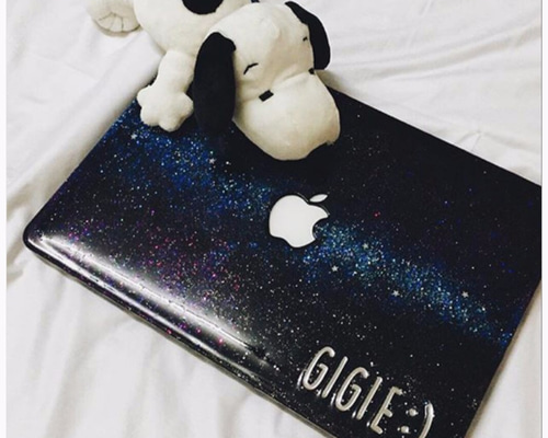 グリッターハートケースに名前が入れられるMacbookケース グリッターハートケースに名前が入れられるMacbookケース (PC