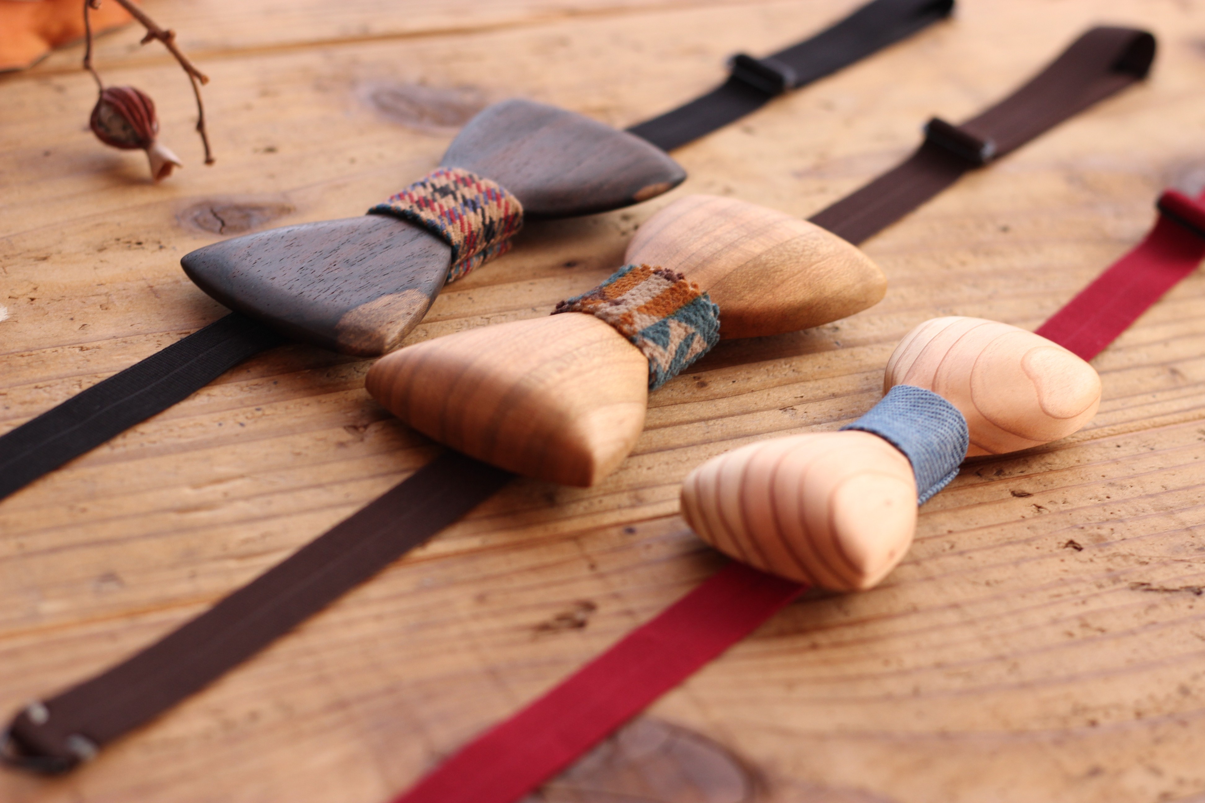 木製蝶ネクタイ　素材:ブラックウォールナット