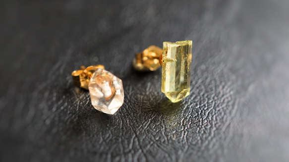 【K14gf】イエローアパタイトとダイヤモンドクォーツのピアス 両耳 2枚目の画像