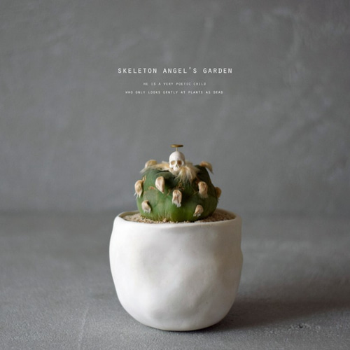 骸骨天使のいる器（ディフューサ） 一輪挿し・花瓶・花器 NULL PLANTS