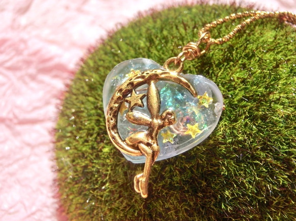 月の妖精　オルゴナイト　ネックレス　（ブルー） 3枚目の画像