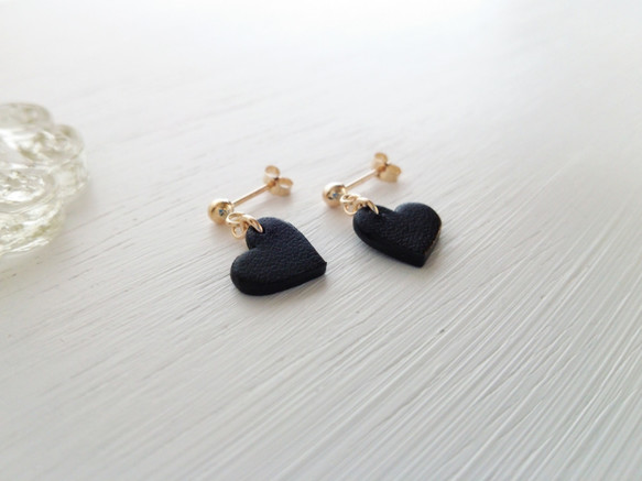 14k gold filled small heart earrings（釘狀耳環） 【Black】 第6張的照片