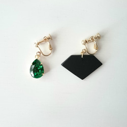 green ×　black jewel　アシンメトリーピアス又はイヤリング 5枚目の画像