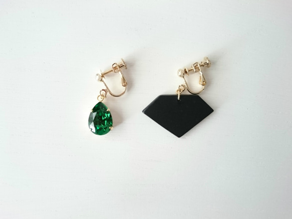 green ×　black jewel　アシンメトリーピアス又はイヤリング 5枚目の画像