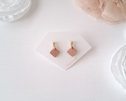 Beige】miniスクエアピアス※イヤリング、14kgf金具への変更オプション
