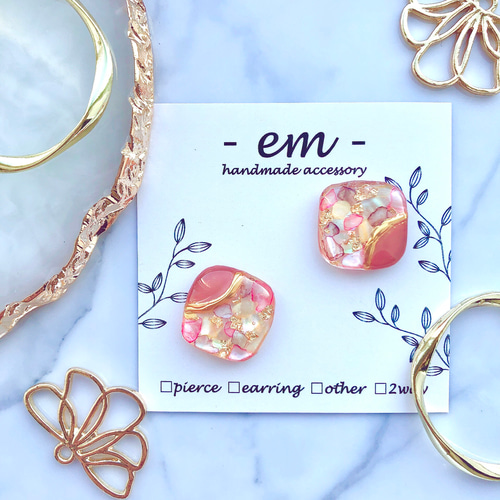 brown × shell♡キラキラ春夏アクセサリー レジン 花 海 ピアス 